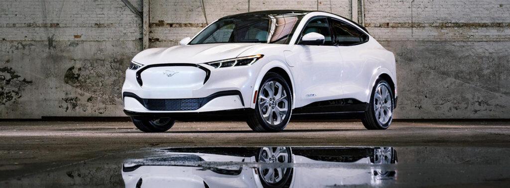 Svetovni dan Mustanga, obletnica rojstva Mustanga, ki so ga leta 1964 prvič predstavili na svetovnem sejmu v New Yorku.