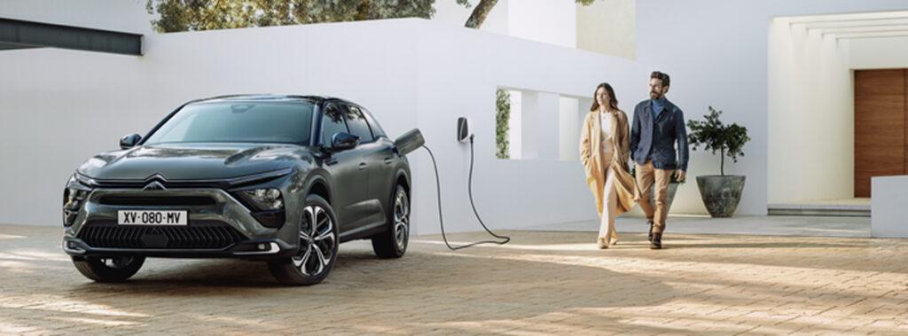 Z letošnjim letom Citroën tudi v Sloveniji s sistemom «Plug-in-Reminder» pomaga svojim strankam, ki imajo v lasti C5 Aircross Hybrid