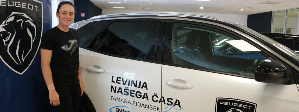 Ponosna voznica Peugeot 3008 Tamara Zidanšek se veseli igranja na Wimbledonu na travi