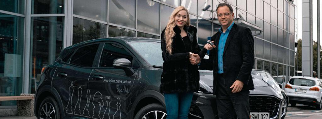 Laura Unuk je prevzela Ford Pumo blagi hibrid