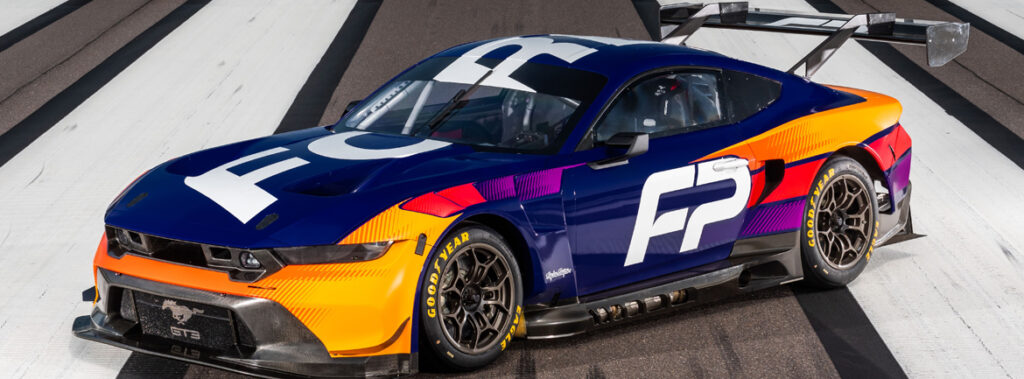 Ford  v Le Mansu, slavni stični točki klasičnega dirkališča, slovite dirke in  legendarnega športnega avta, uradno predstavlja Mustanga GT3