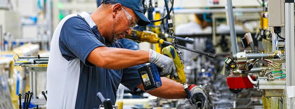 V tovarni motorjev v Jokohami so skupno izdelali že več kot štirideset milijonov motorjev