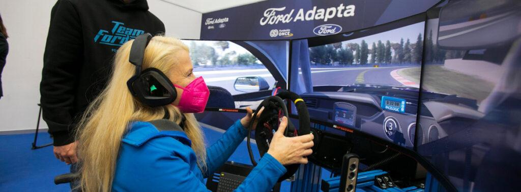 Nagrajeni simulator vožnje s tehnologijo Ford Adapta