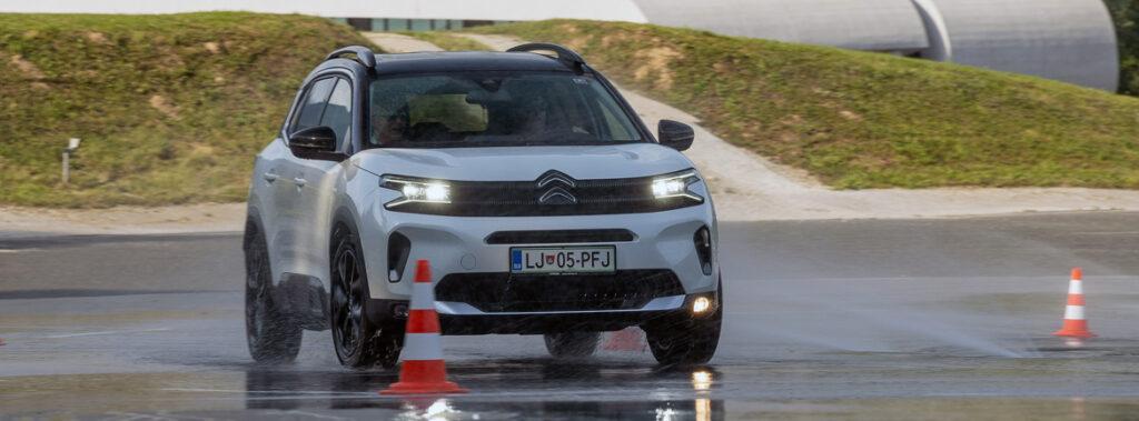 Za več varnosti v prometu ob nakupu novega vozila Citroën prejmete tečaj varne vožnje