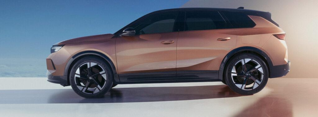 Novi OPEL Grandland – osupljiva nova SUV generacija