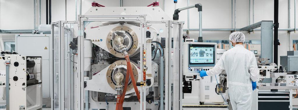 V tovarni Mercedes-Benz v Mannheimu se je uradno odprl Tehnološki center za akumulatorje – serijsko sestavljanje naslednje generacije akumulatorjev na lokaciji