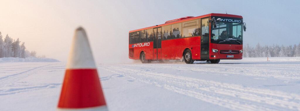 Novi eINTOURO uspešno kljubuje mrazu, ledu in snegu