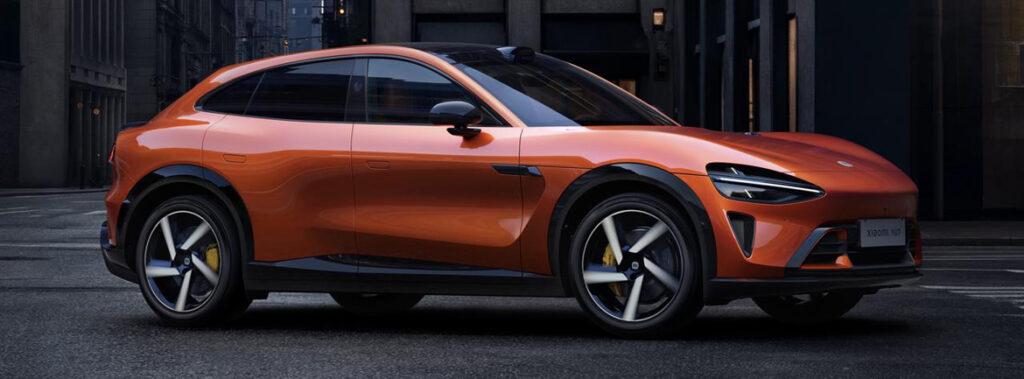 Visokozmogljiv luksuzni SUV postavlja nove mejnike z napredno tehnologijo