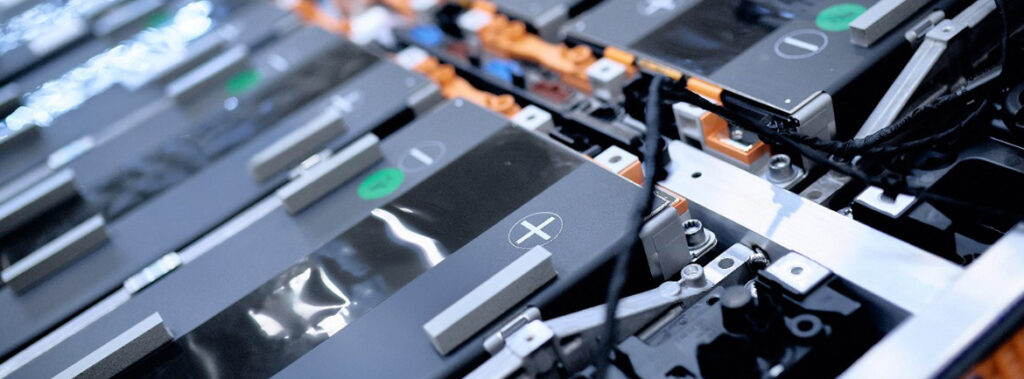 Fordov novi obrat za sestavljanje baterijskih sklopov za električna vozila v Kölnu začenja množično proizvodnjo