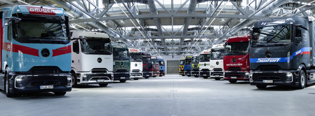 Elektrificirana tovarniška logistika v tovarni Mercedes-Benz Trucks v Wörthu