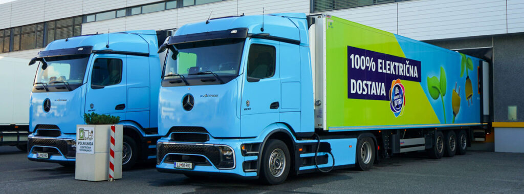 Prva električna tovornjaka Mercedes-Benz eActros 600 v Sloveniji zapeljala na slovenske ceste