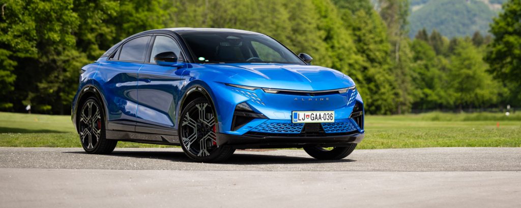 Slovenska predstavitev in začetek prodaje Alpine A390